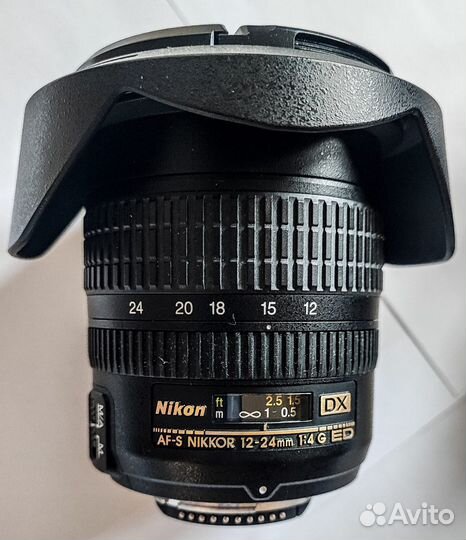 Камера Nikon D70 и объектив DX AF-S Nikkor 12-24mm