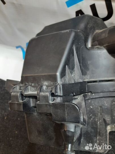 Корпус воздушного фильтра Nissan Teana L33