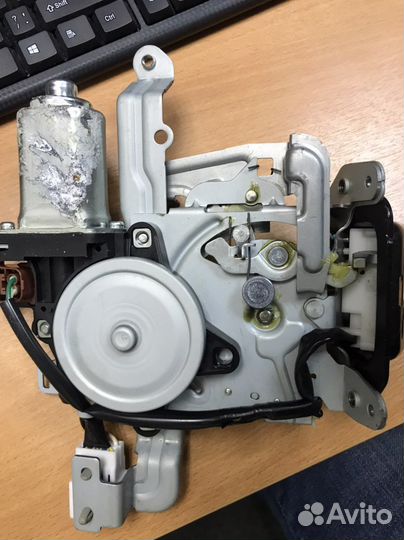 Замок багажника Infiniti Fx37/50/V9X S51