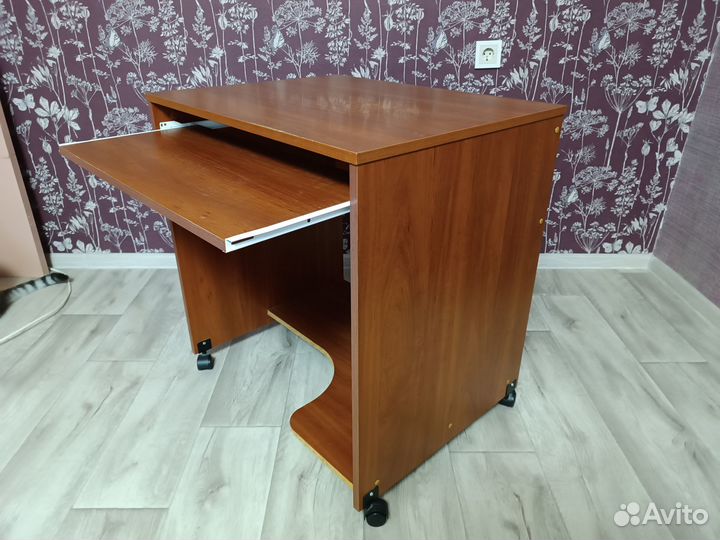 Компьютерный стол бу