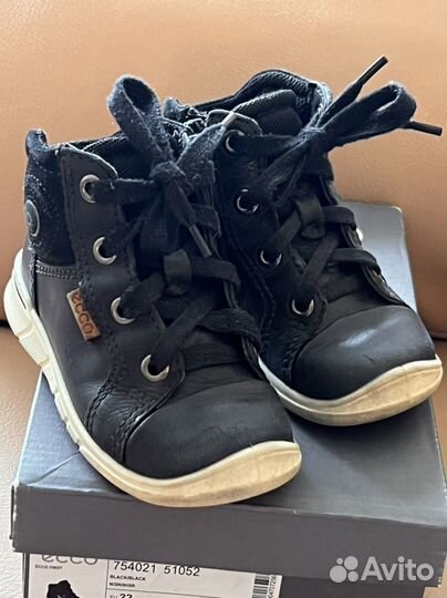 Ботинки детские ecco 22