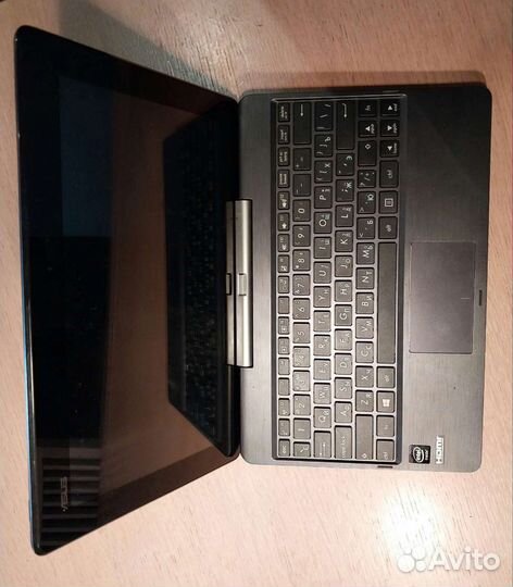 Планшет Asus Transformer Book