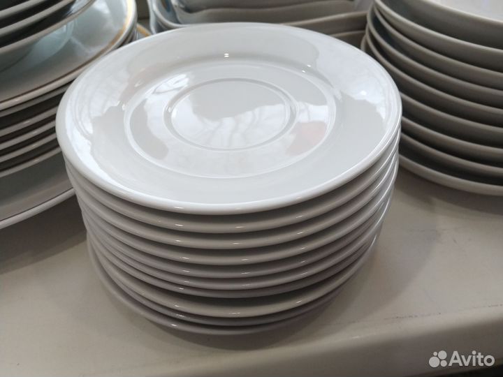 Тарелка, салатники, блюдца Дулево