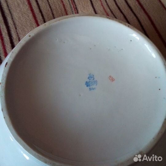 Предметы из сервиза 