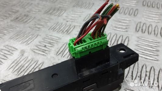 Кнопка аварийки land rover range rover sport (1NN3