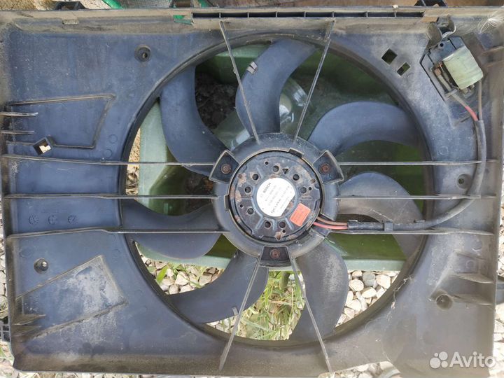 Вентилятор охлаждения радиатора