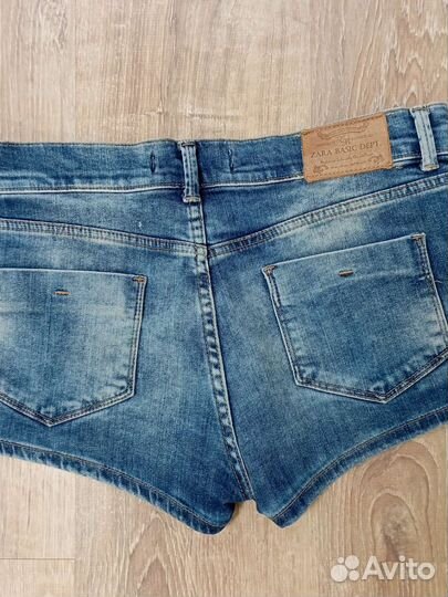 Джинсовые шорты