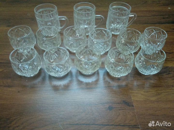 Хрустальные рюмки кружки