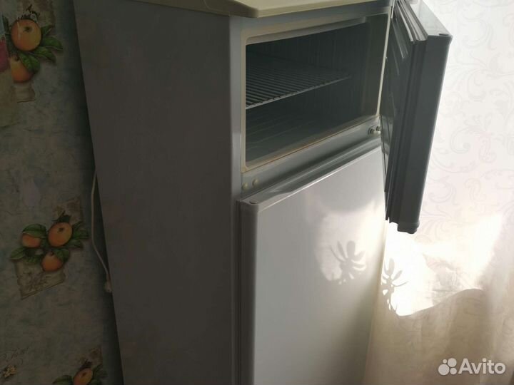 Холодильник на запчасти