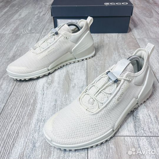 40 р Новые кроссовки Ecco Biom 2.0 W