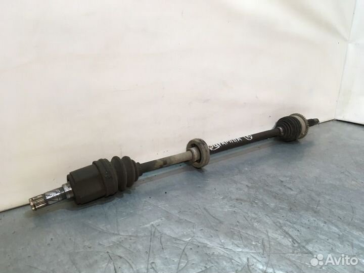 Привод, полуось передний правый Mazda Familia