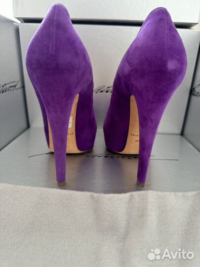 Туфли замшевые Brian Atwood (37)