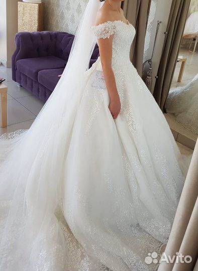 Свадебное платье