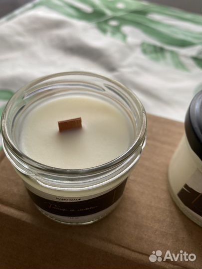 Ароматическая свеча с деревянным фителем