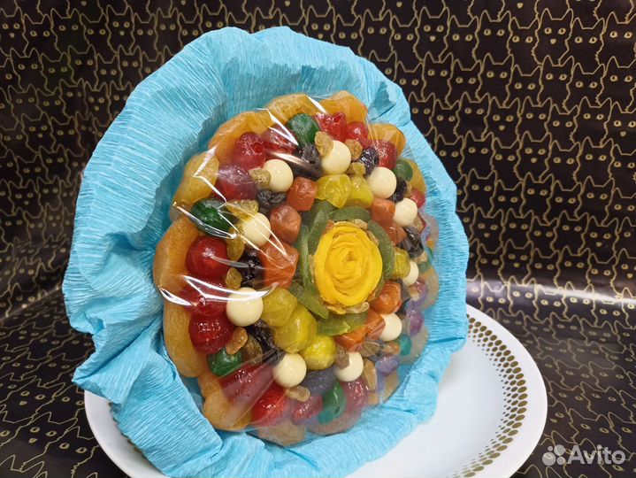 Вкусные букеты из сухофруктов и орехов