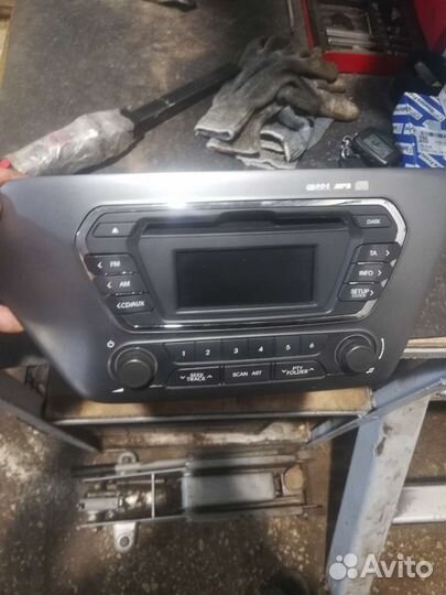 Штатная магнитола на kia rio 3
