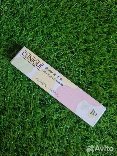 Clinique бальзам-помада