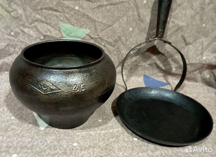 Чугунок чугунный 2,5 л +Крышка -Сковорода+ Ухват