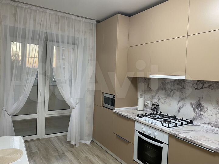 1-к. квартира, 42 м², 2/9 эт.