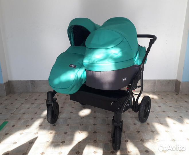 Коляска для двойни Riko Saxo. /Новая