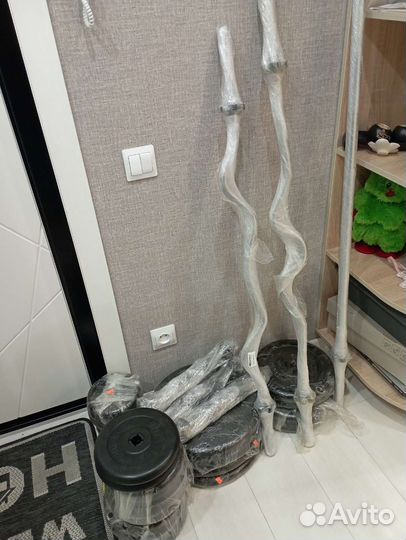 Блины, грифы, гантели, скамейки