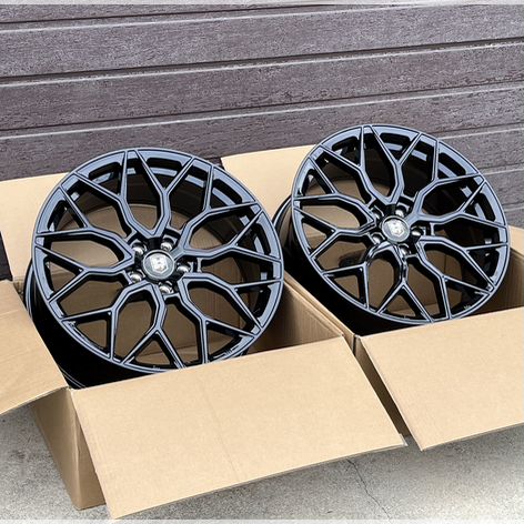 Литые диски Vossen HF2 8×R18 5×114.3