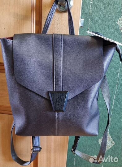 Рюкзак женский кожанный новый