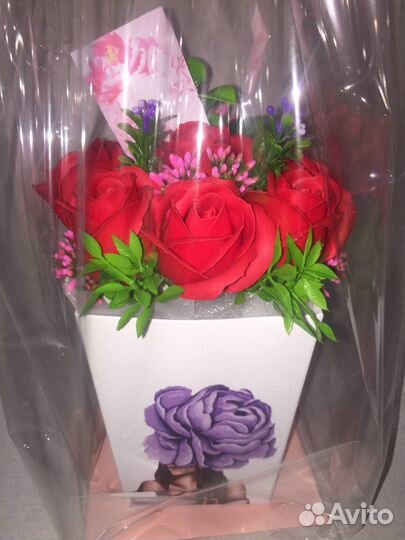 Композиция из мыльных роз