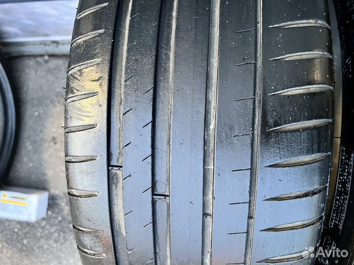 Michelin Pilot Sport 4 225/45 R18 и 255/40 R18