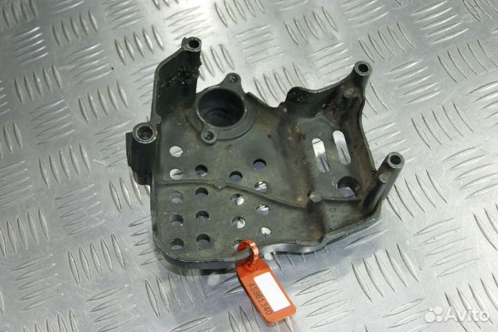 Крышка звезды Suzuki GSX-R400R