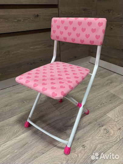 Стульчики детские розовый и синий