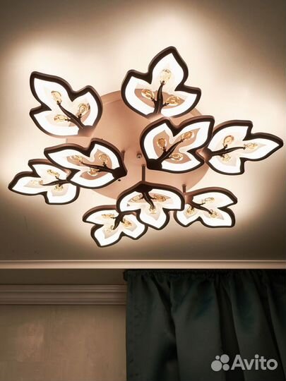 Люстра светодиодная потолочная 9 ламп