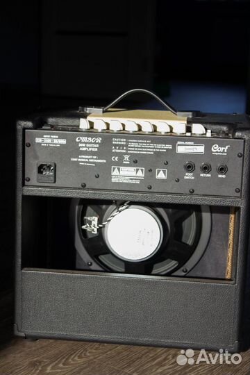 Гитарный комбоусилитель
