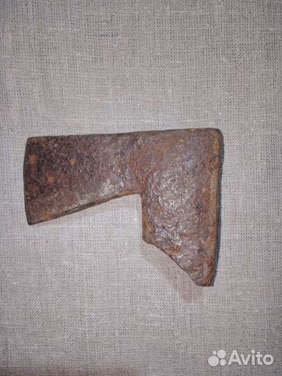 Топор старинный