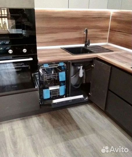 Кухня современная на заказ. Доставка и сборк