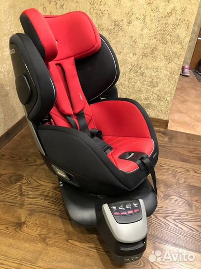 Автомобильное детское кресло Recaro Zero 1