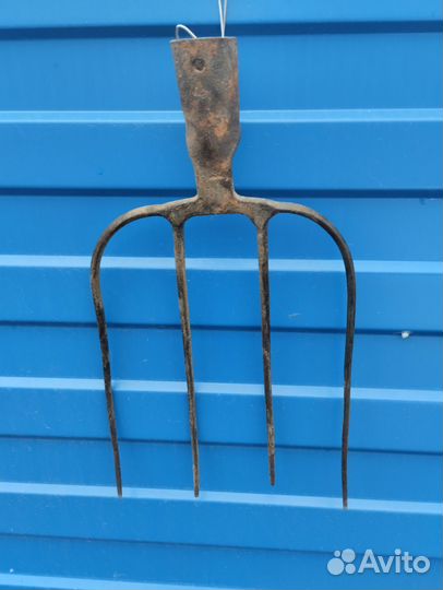 Вилы кованые