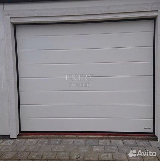 Ворота гаражные секционные
