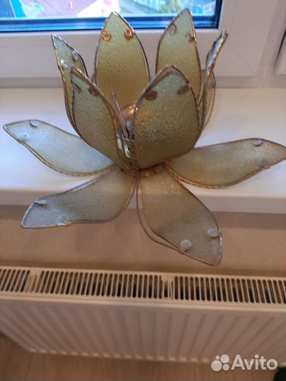Светильник цветок,потолочный