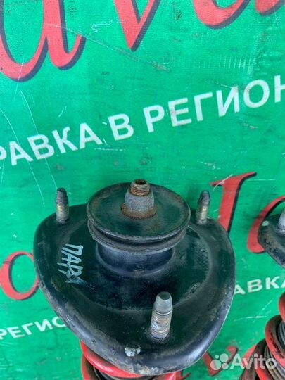 Стойка передняя Honda Stepwgn RF1 B20B 2002