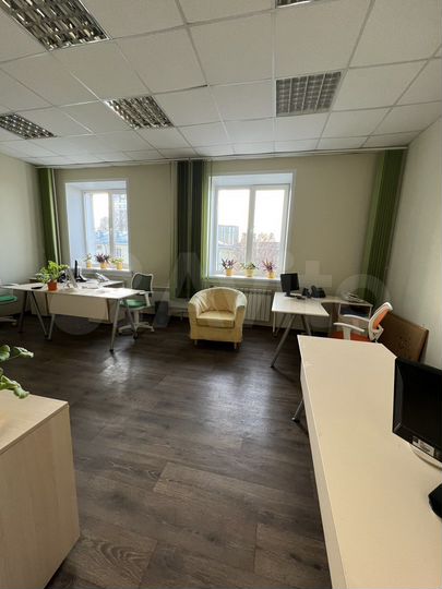 Офис 26 м² на Красном проспекте (площадь Калинина)