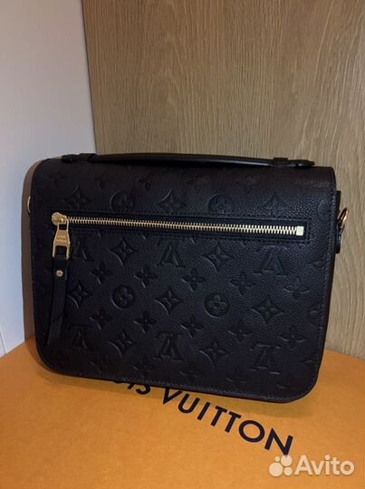 Сумка Louis Vuitton Pochette metis