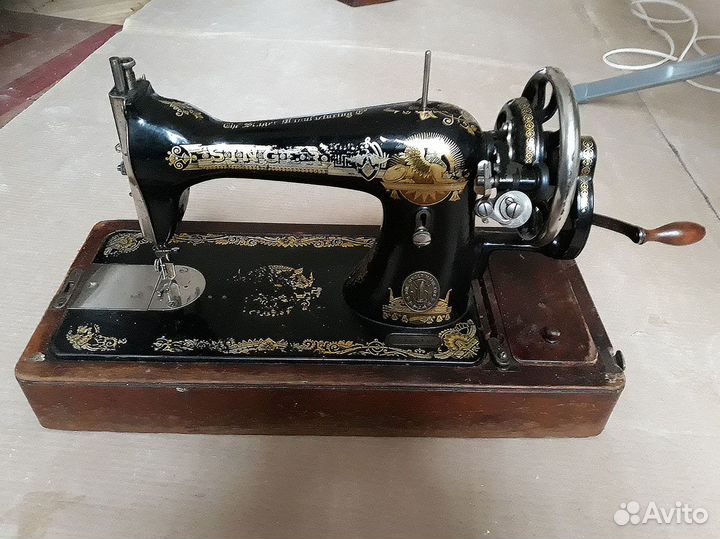 Швейная машина Singer