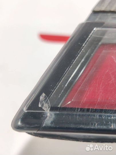 Фонарь крышки багажника правый Tesla Model X 2018