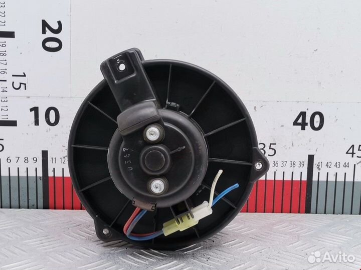 Моторчик печки для Volvo S40 V40 1 30850075