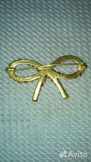 Брошь 