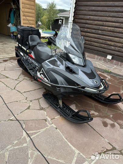 Ski-doo Skandic SWT 900 ACE