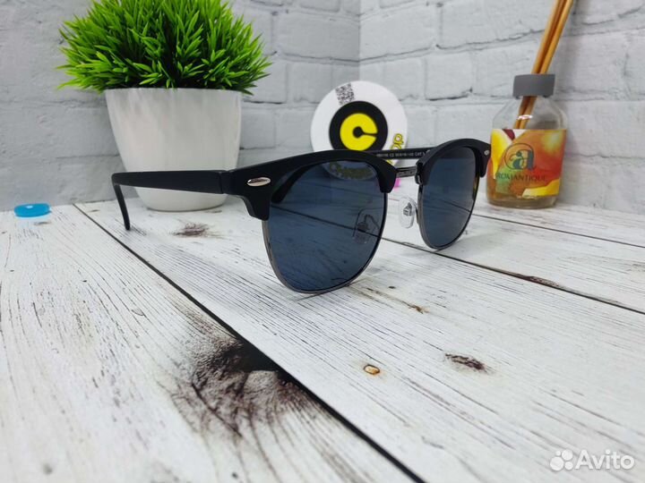 Солнцезащитные очки clubmaster