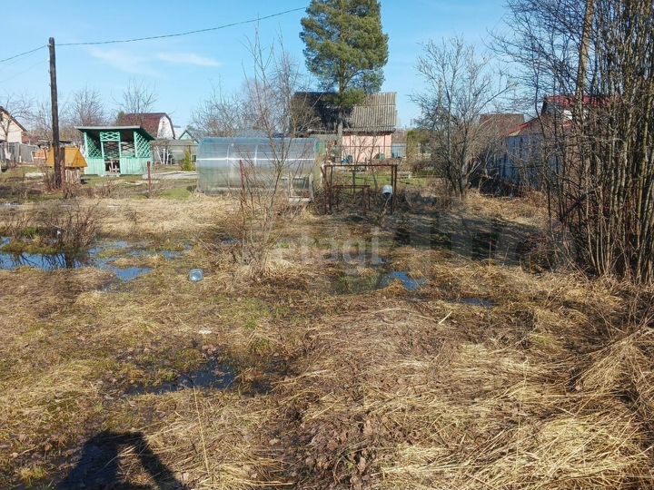 Дача 30 м² на участке 6 сот.