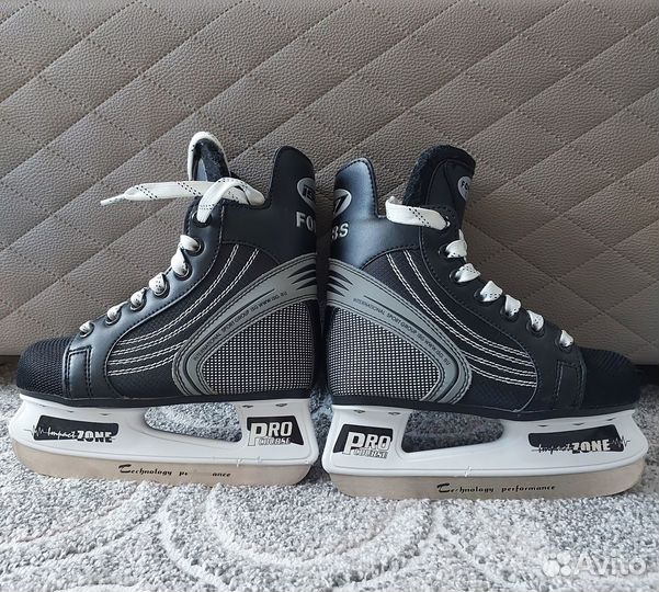 Продам детские коньки